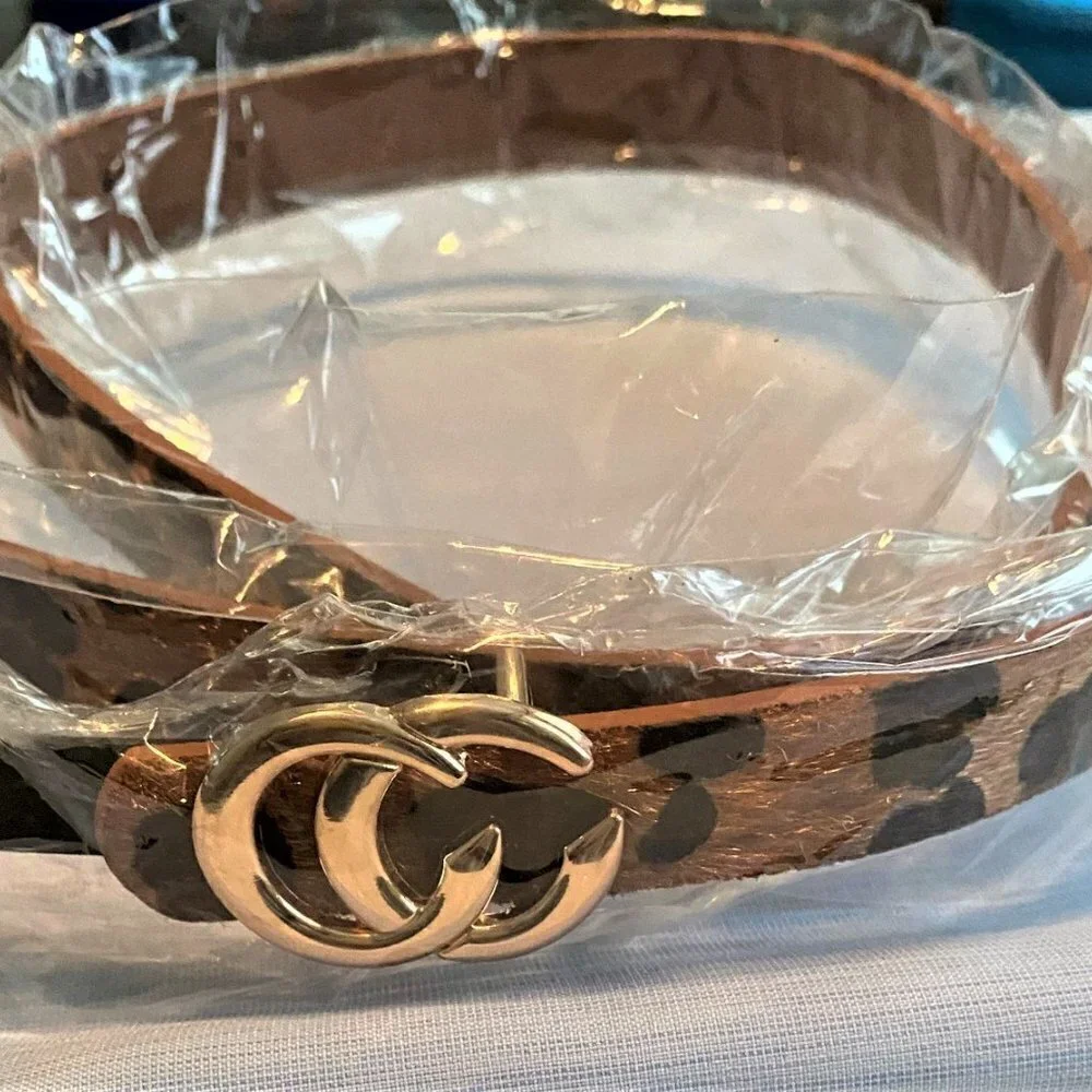 NWT Faux Vegan 5/8